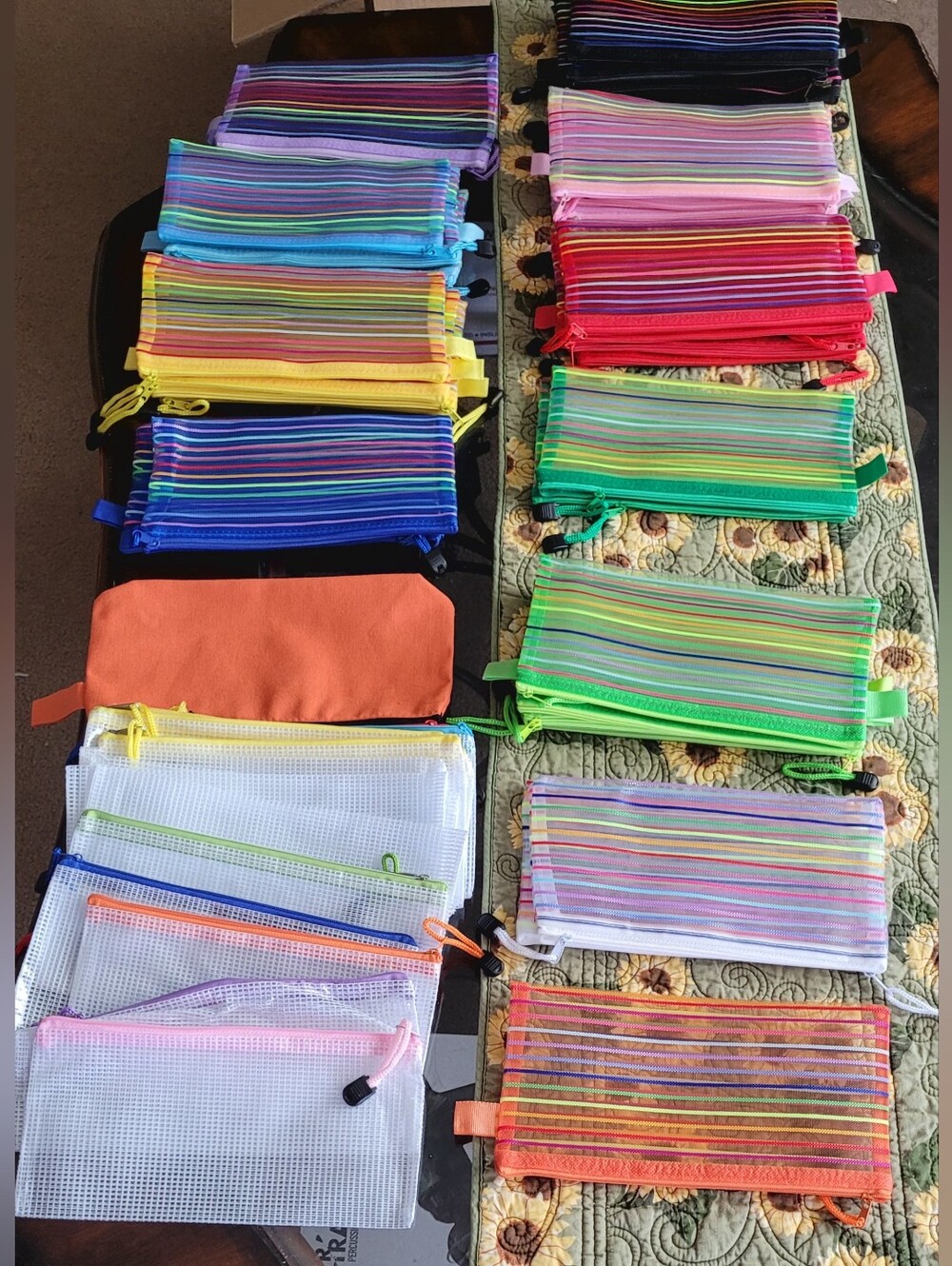 Lot of 150 Assorted Cosmetic bags/Pencil Pouches - Picture 11 of 11